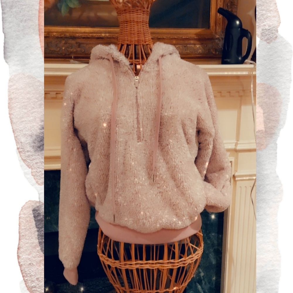 Fleece Pullover/ Hoody/Cropped